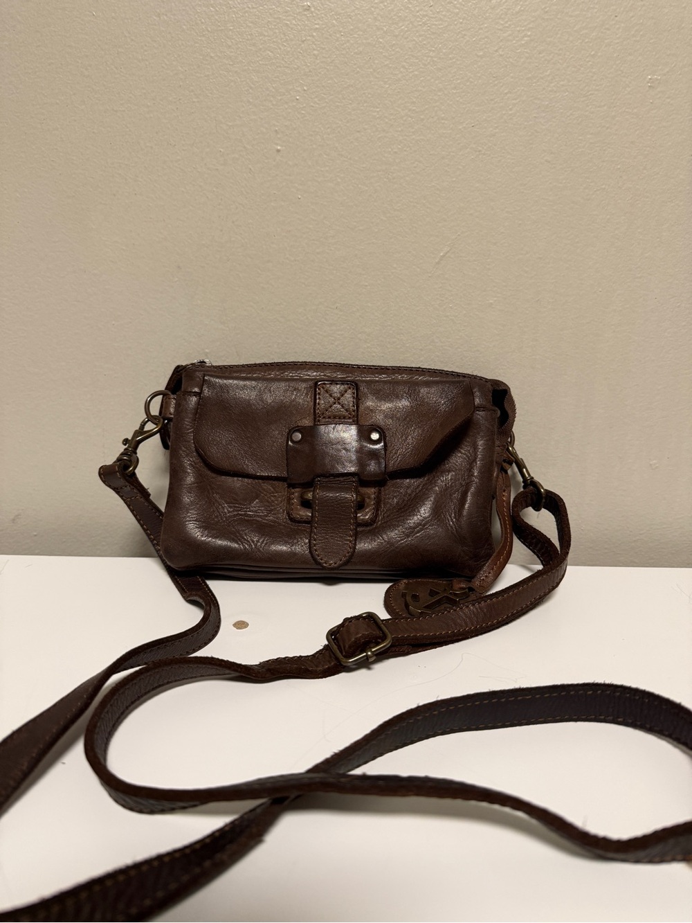 Harbour 2nd Tan brown German Leather Crossbody Bag